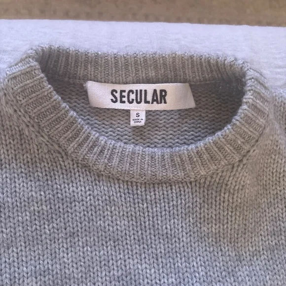 Cashmere sweater